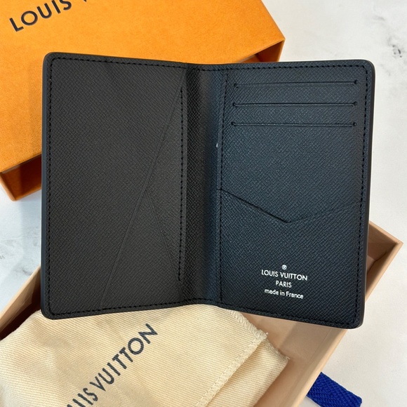 Louis Vuitton Pocket Organizer M30537 - Picture 2 of 3